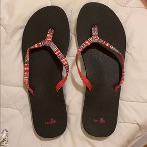 size 11 sanuk flip flops